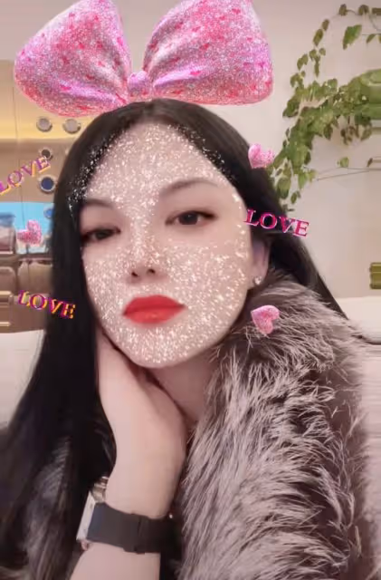 李湘暴瘦現身！腰肢纖細不輸王岳倫新女友，秀超大鑽戒疑好事將近