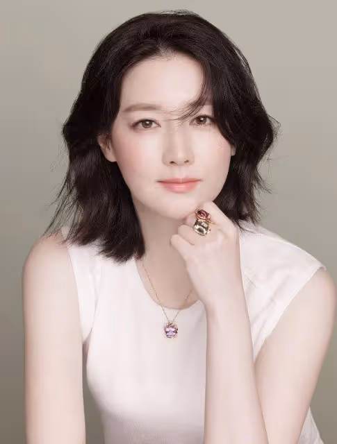 李英愛向烏克蘭捐獻一億韓元惹爭議,國內網友呼籲抵制