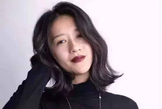 母親病重病危,女兒從不回家,父親大罵不孝,意外撞見了女兒遺像