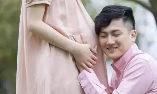 姐姐結婚背著丈夫隨禮八萬,第二天手機收到簡訊,是八萬元的轉帳