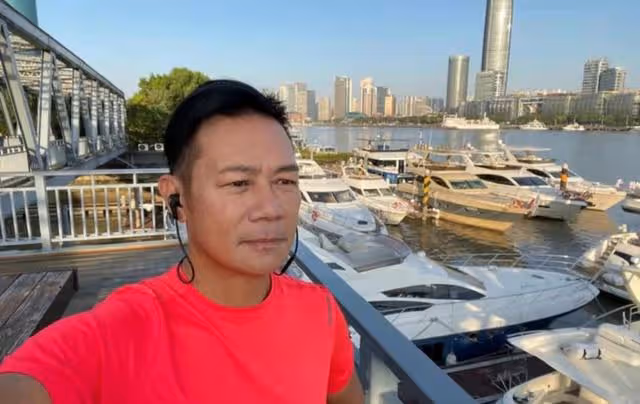 一片灰暗！曾因意外車禍險毀事業，58歲張兆輝自曝因而抑鬱十幾年
