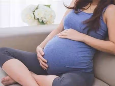 妻子懷孕全家樂開花,做完體檢,老公堅持要打掉孩子,她淚目