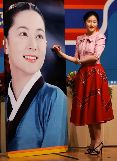 公然站隊?李英愛向烏克蘭捐贈1億韓元