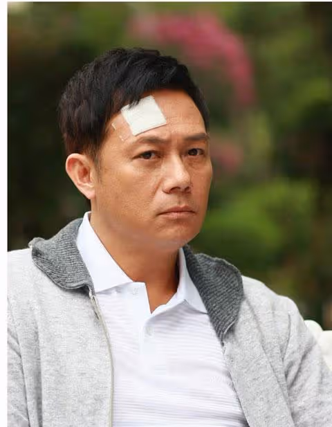 一片灰暗！曾因意外車禍險毀事業，58歲張兆輝自曝因而抑鬱十幾年