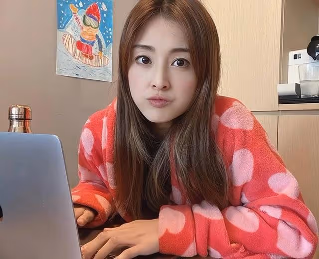恭喜!香港知名女星一家確診後由陽轉陰,居家隔離一周已自我治癒