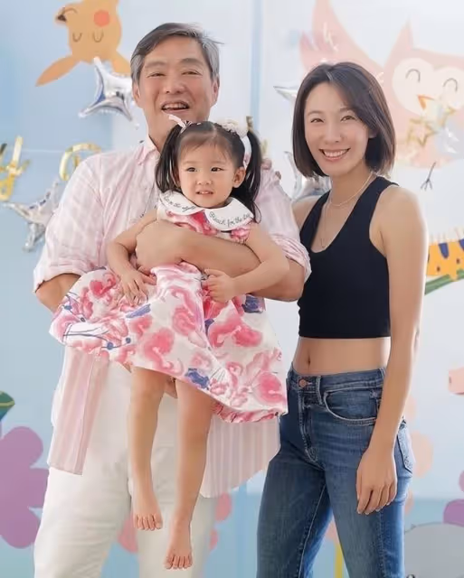 香港知名豪門闊太太確診!有發冷症狀,染病疑似與沒消毒手機有關