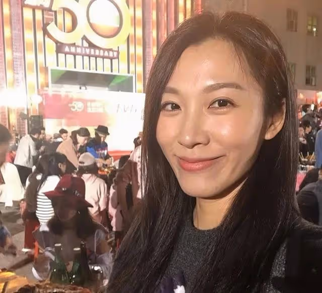 香港知名豪門闊太太確診!有發冷症狀,染病疑似與沒消毒手機有關