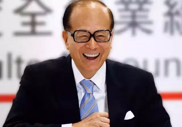 最低調貴婦!平凡女孩熱戀後「才知男方是李嘉誠兒」 嫁入豪門不奢侈「為李家改名生4子」堪稱清流