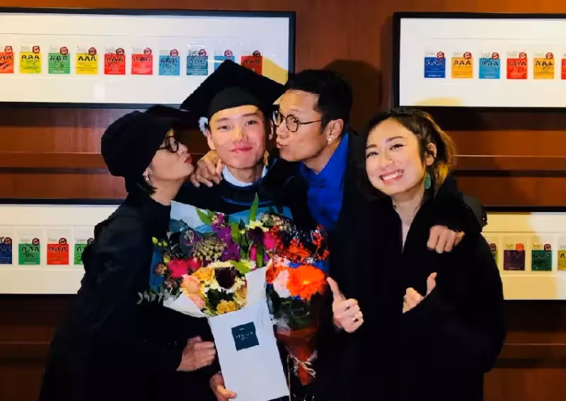 苗僑偉戚美珍:一張照片感動網友,最好的愛情是與你一起慢慢變老