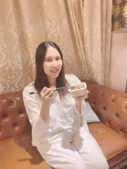 才結束化療!余苑綺「腰部又冒新腫瘤」最新病況曝光 李亞萍淚揭「她3天狂掉2公斤」:沒去醫院了