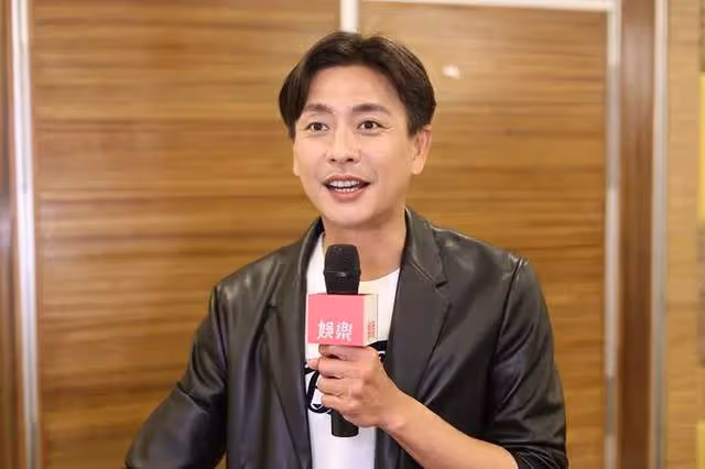 首次演單身角色！黃宗澤為新電影開工，鬧市街頭上演追斬戲惹關注