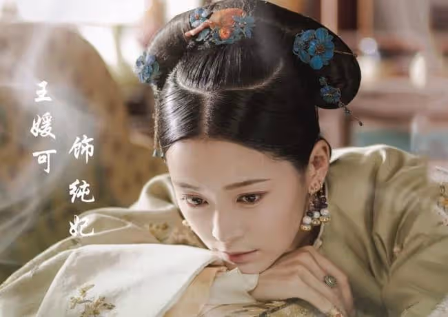 他們在劇中演母子，現實卻是夫妻，給雙胞胎孩子取名「一模一樣」