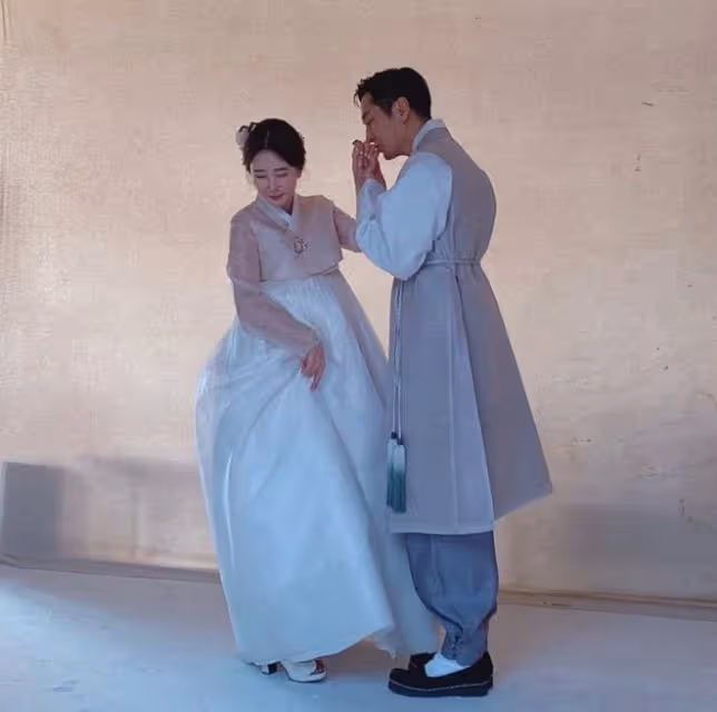 韓國男演員突然公開婚訊:與圈外人隱婚5年,明年補辦婚禮