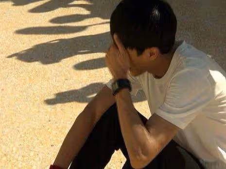 老婆生孩子,媽給兩萬丈母娘給五千,滿月酒一番爭吵,把媽送走