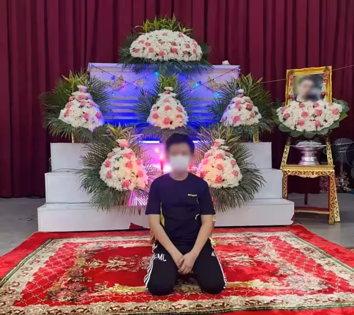 只剩我一個人！12歲男童開直播賣藝「籌亡父喪葬費」數度淚灑現場，畫面讓全網揪心