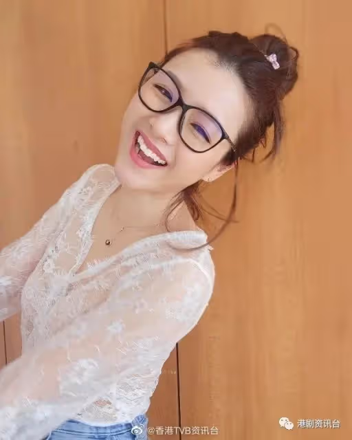 陳茵媺變身眼鏡娘!何沛珈加盟《學是疫學非》再做護士姐姐