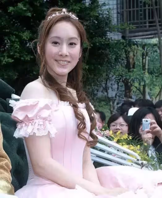 「精靈美人」許慧欣近照曝光!6歲女兒已長大,從「小胖妞」成功逆襲,網友:和媽媽如復製粘貼