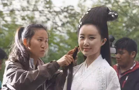 這12位女星剛出道時驚為天人,再見像換了個人,網友: 可惜了這絕世容顏