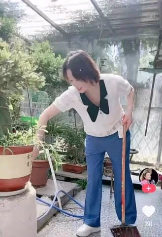 草帽姐陷婚姻危機!老公偷偷給前女友100萬元,本人被傳身家過億