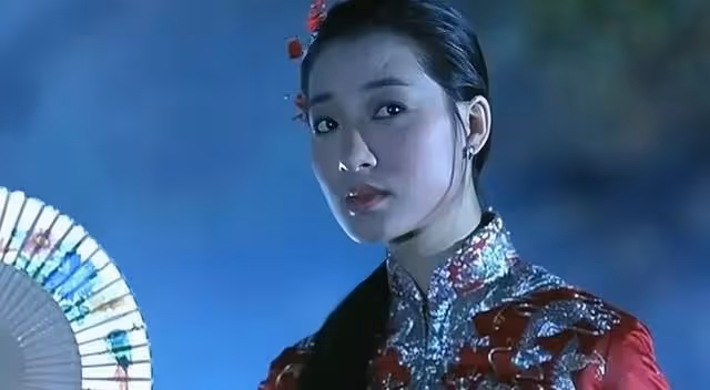 香港80年代知名女星罕見露面!打扮年輕狀態佳,全家移居國外多年