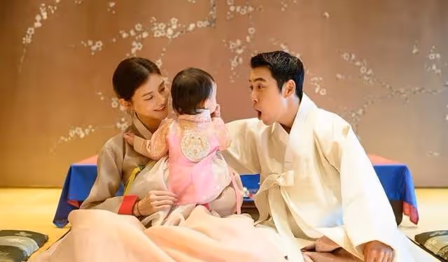 一吻定情?韓國知名男演員初見愛妻就開吻,最後假戲真做幸福美滿