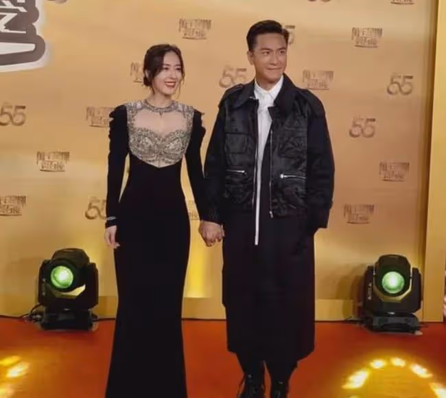 TVB辦邁向55周年台慶，數百位明星同台太壯觀，汪明荃獲金禧大獎