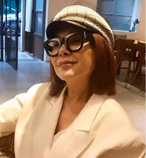 被說高攀金龜婿！張清芳「嫁豪門不卑微」：好命靠自己　老公提親秀學歷「她高EQ反擊」秒讓對方惦惦