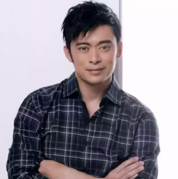 曾是李小龍摯友!他淪配角命一生無名「下苦功栽培兒」 如今「子不負眾望成巨星」為父爭光