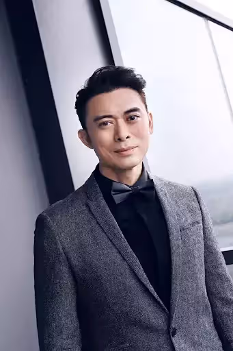 曾是李小龍摯友!他淪配角命一生無名「下苦功栽培兒」 如今「子不負眾望成巨星」為父爭光