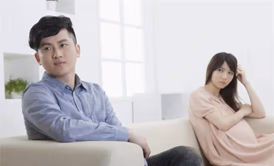 月薪才五千,老婆懷孕卻要住五萬月子中心,盡心伺候她,俺想離婚