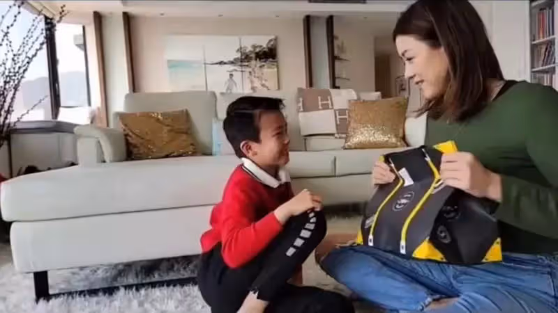 陳茵媺次子7歲了！小壽星陳浩鋒「笑容滿面」喜悅藏不住，梳了「油亮亮的髮型」太帥氣了
