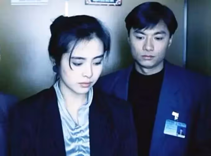 林俊賢罕曬父女合照！女兒五官深邃身材完美，近1米8身高，已低調出道