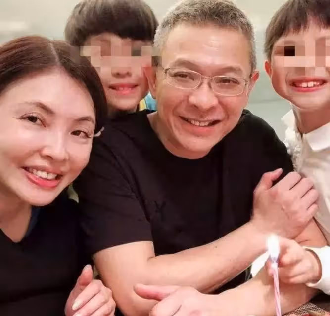53歲何如芸「曬舊照闢謠整容」！為嫁入豪門試管生子，被丈夫「趕出家門」淚俱控訴令人心酸