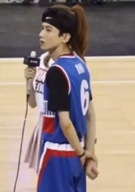 明星錯位圖有多搞笑?撒貝寧郭德綱沒啥,何炅這張真沒忍住