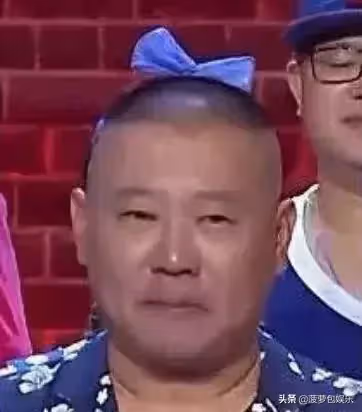 明星搞笑錯位圖,迪麗熱巴腿消失,看到何炅笑出表情包
