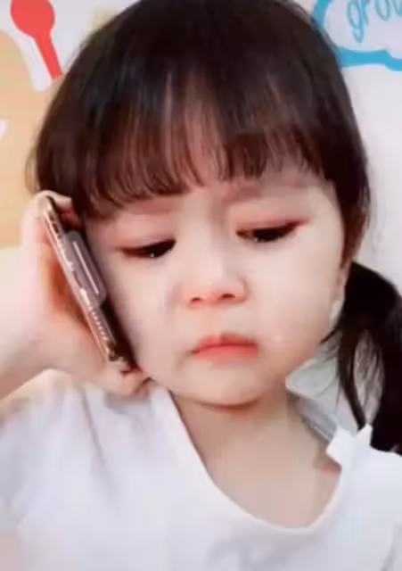 快來收拾你老婆!「被媽媽教訓」女兒打電話向爸爸哭訴 下一秒爸爸「神回復」網讚爆:地位一目了然