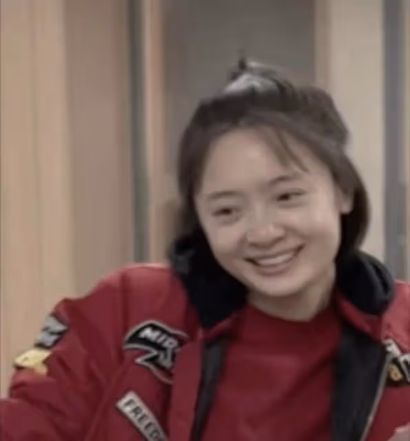 孫銥產子未滿兩月就工作,面露難色眼眶泛紅,素顏出鏡被指像大媽