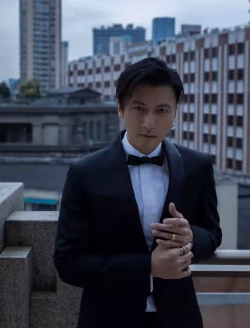 秘密回港拍片!謝霆鋒新片被傳多人中招,安全起見延遲3星期拍攝