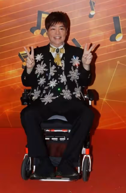 情況回穩!69歲香港知名歌手新冠入院,留院10天終退燒但仍有炎症