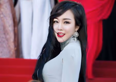 初瑞雪的個人資料簡介 結過幾回婚和辛巴是頭婚嗎