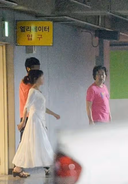 75歲韓影星老少黃昏戀成笑柄,前女友公開兩人私密生活全過程?