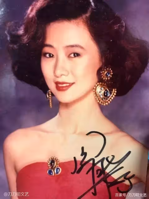 被質疑非親生!翁虹女兒曾被酸「浪費媽媽基因」今13歲顏值逆襲「五官立體酷似阿嬌」美翻衆人♥