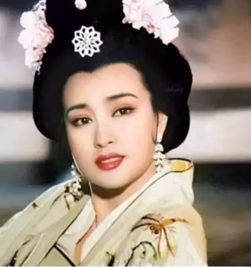 60歲再當新娘！劉曉慶「3次婚姻2段情皆落空」　晚年遇真愛：沒辦法不嫁「他太寵我了」！