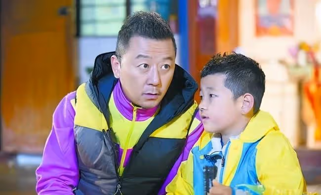 哥哥因《父母愛情》走紅：妹妹3登春晚，卻無人知曉他們是親兄妹