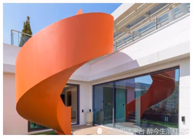 玄彬孫藝珍愛巢曝光:48億韓元頂樓複式,180平超大露台視野霸氣