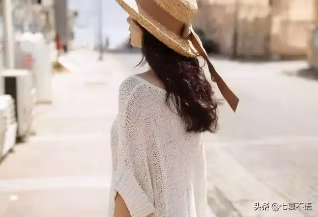 女兒給父母買房,弟媳搶著出5萬裝修,父母:誰出錢裝修,房歸誰