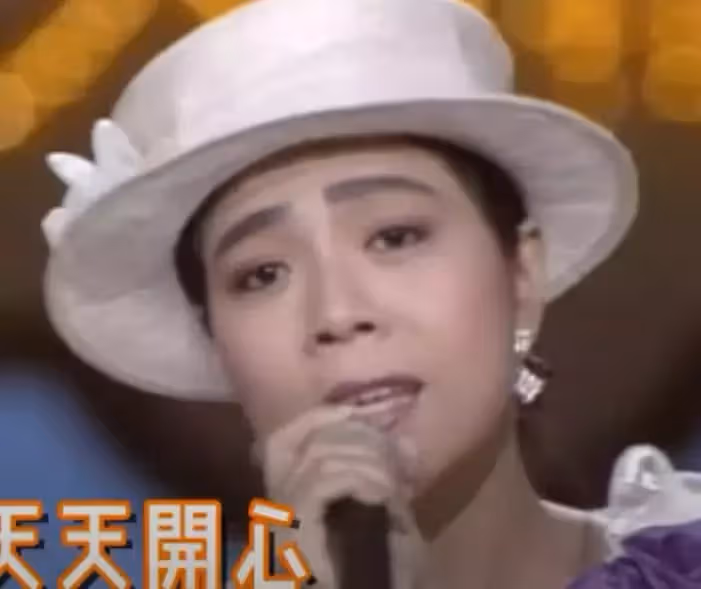 會填詞會譜曲!爆紅才女歌手「首首都是經典」消失多年去哪 鄰居鬆口「她瘦弱現身」:狀況不太好