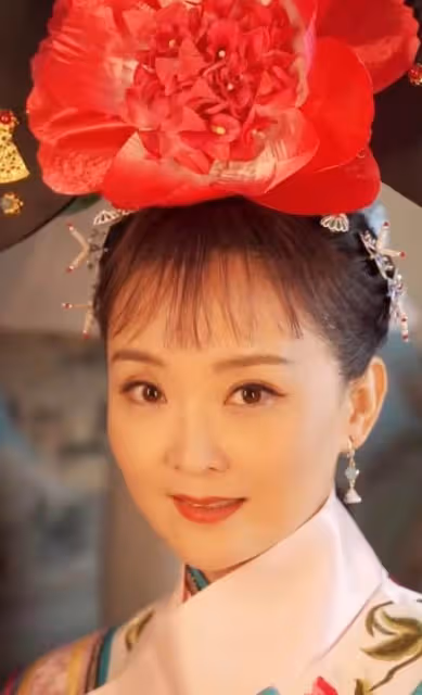 回憶殺!48歲王艷再扮晴兒,眉目如畫眼神清澈,眼眶凹陷難掩衰老