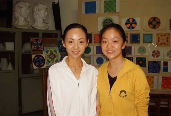 45歲邰麗華罕露面!現身冬殘奧開幕式彩排,容顏未改被贊依舊漂亮