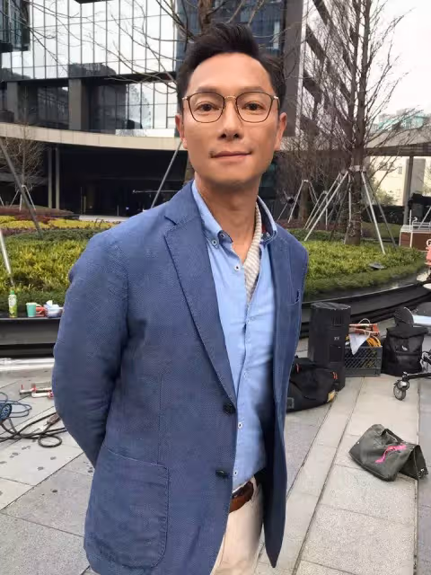 一台車開20年！謝祖武從小窮怕「曾靠片場打包剩菜」餵飽肚子 20歲「領悟發大財捷徑」富裕仍節儉